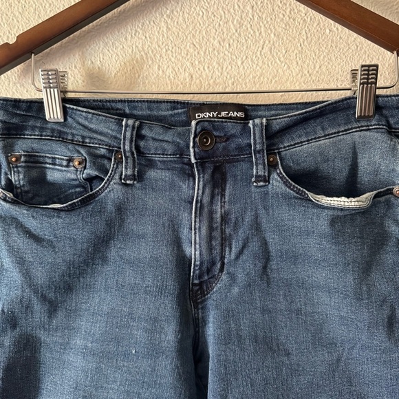 DKNY Jeans Women's Blue Denim Bermuda Cuffed Shorts Everyday Summer Style Size 4 - Picture 5 of 12